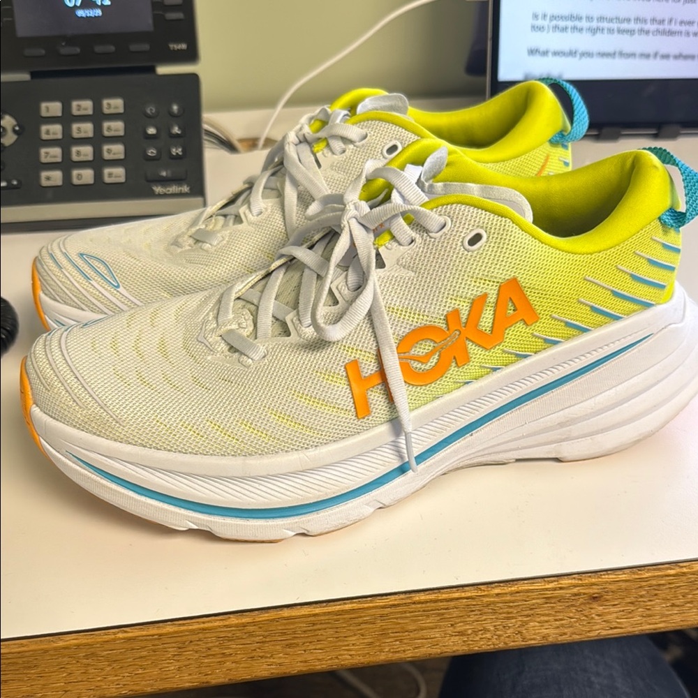 HOKA BONDI X WIDE Shoes in White and Yellow